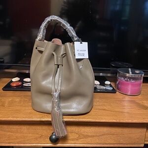 KC Jagger green genuine leather purse bucket bag, NWT